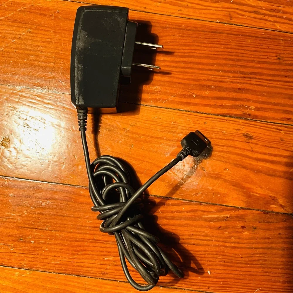 Samsung ATADS10JBE AC Adapter Travel Charger